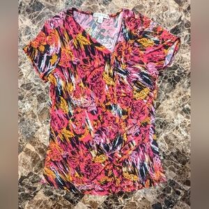 5/$25 Simply Suzie Multi Colored Top